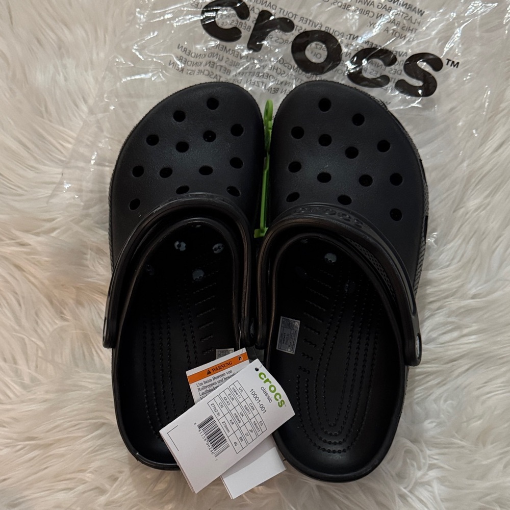 CROCS Men’s Black Sandals NWT M9 W11